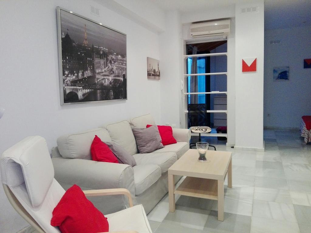 Centrico Apartamento Con Patio Privado إشبيلية المظهر الخارجي الصورة