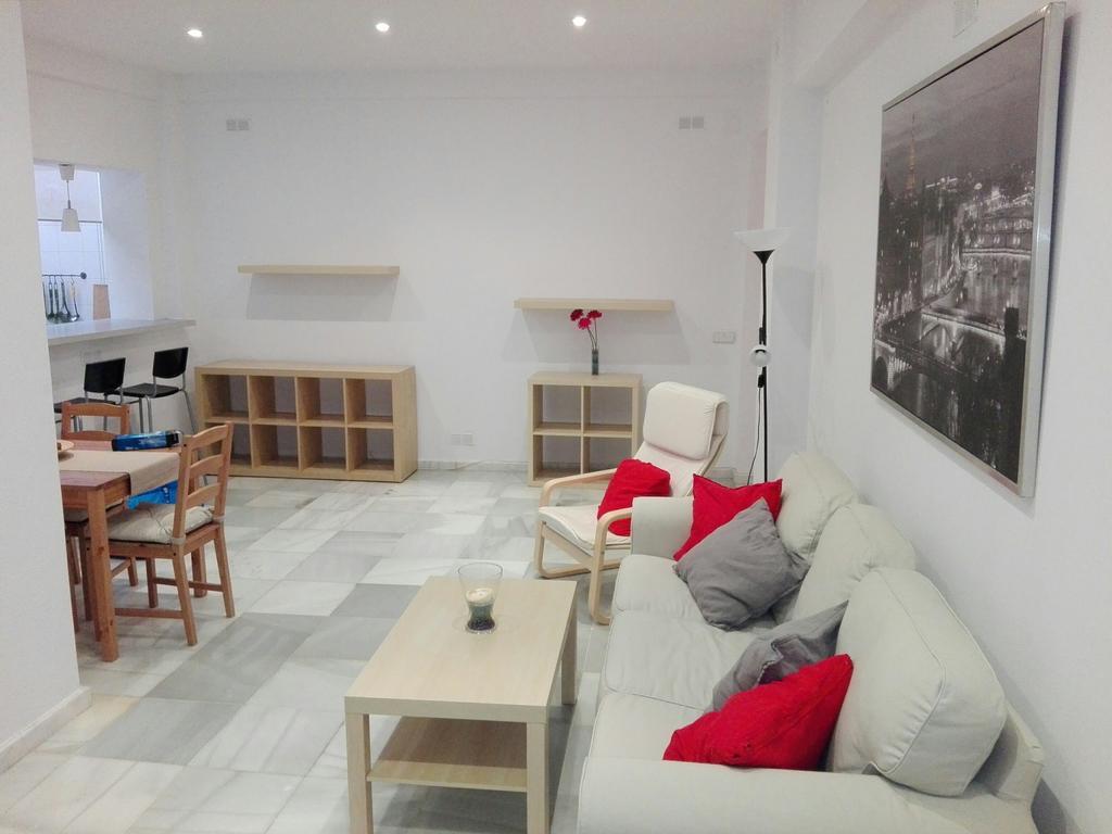 Centrico Apartamento Con Patio Privado إشبيلية المظهر الخارجي الصورة
